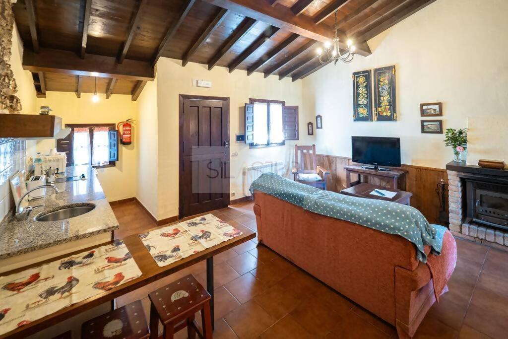 La Casona Del Cura I By Silastur Pravia Luaran gambar